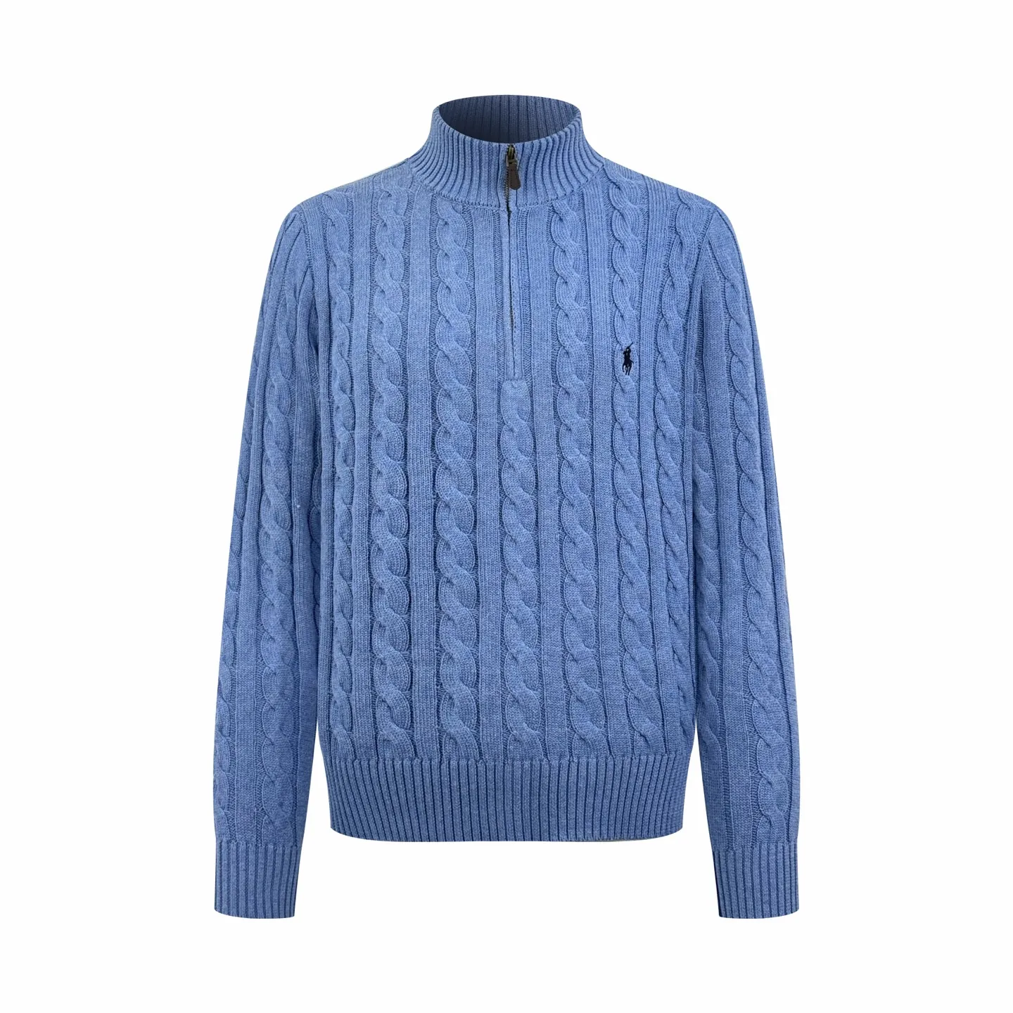 P420 Ralph Lauren Cable Knitted Half-Zip Knitted Sweater (Blue) Original purchase of 1,790 yuan. The fabric is made of custom-woven cotton cable-knit thick-knit wool. It has a fine texture and is comfortable and close to the skin. The main color is glacier fog blue. The blue is breathable. The cold tone is full of velvet warmth. The classic cable-knitted structure design injects soul. The arrangement is precise and orderly. The exquisite pony logo is embellished with it. It brings an atmosphere of freedom and vitality and is highly recognizable. Zippered half-high collar design, just the right amount of gorgeousness. Interpret high-end style with unique details. Adhere to the eternal elegance and taste, using imported machine embroidery technology. Use advanced computer control systems and precision mechanical components to realize the iconic pony embroidery operation. High precision. The lines are smooth and delicate, and the three-dimensional cable weaving is fine. Through the clever shifting and interweaving of coils, adjacent coils are cross-shifted to form a twisted effect. The lines are smooth and regular. Time-consuming and labor-intensive, the process of washing and softening the garments to remove odors. Use professional washing equipment and specific detergents to deeply clean and deodorize clothes to improve the feel and appearance of clothes. Size:S-M-L-XL